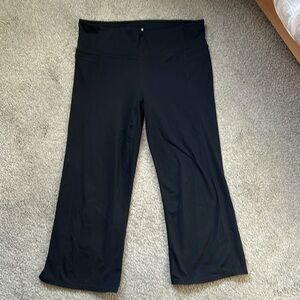 Athleta Women’s Crop Flare Leggings Size Large